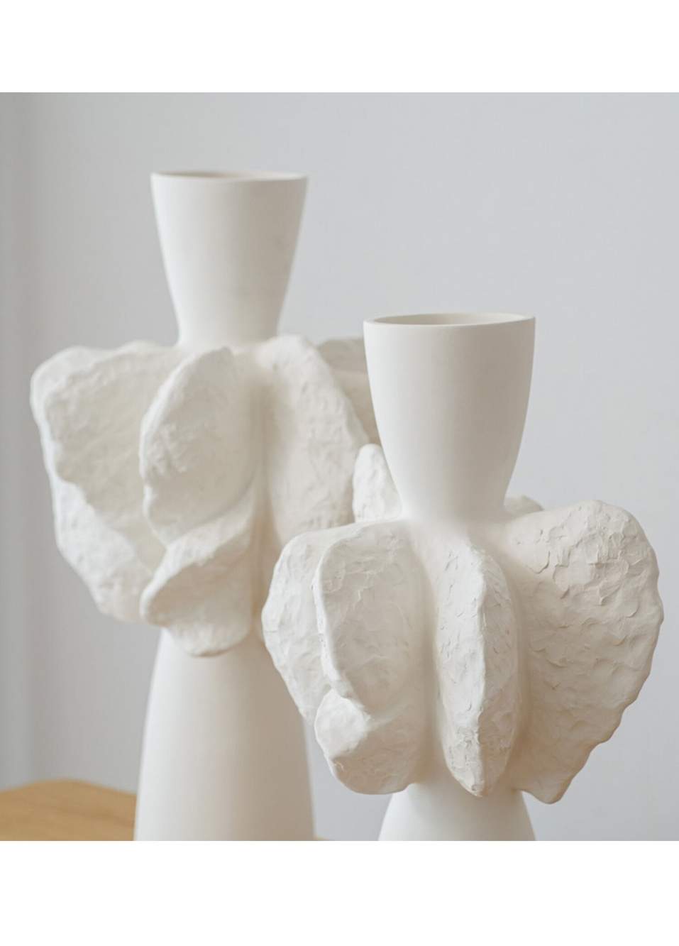 Tree White Ceramic Vase — صورة المنتج 3 من 5