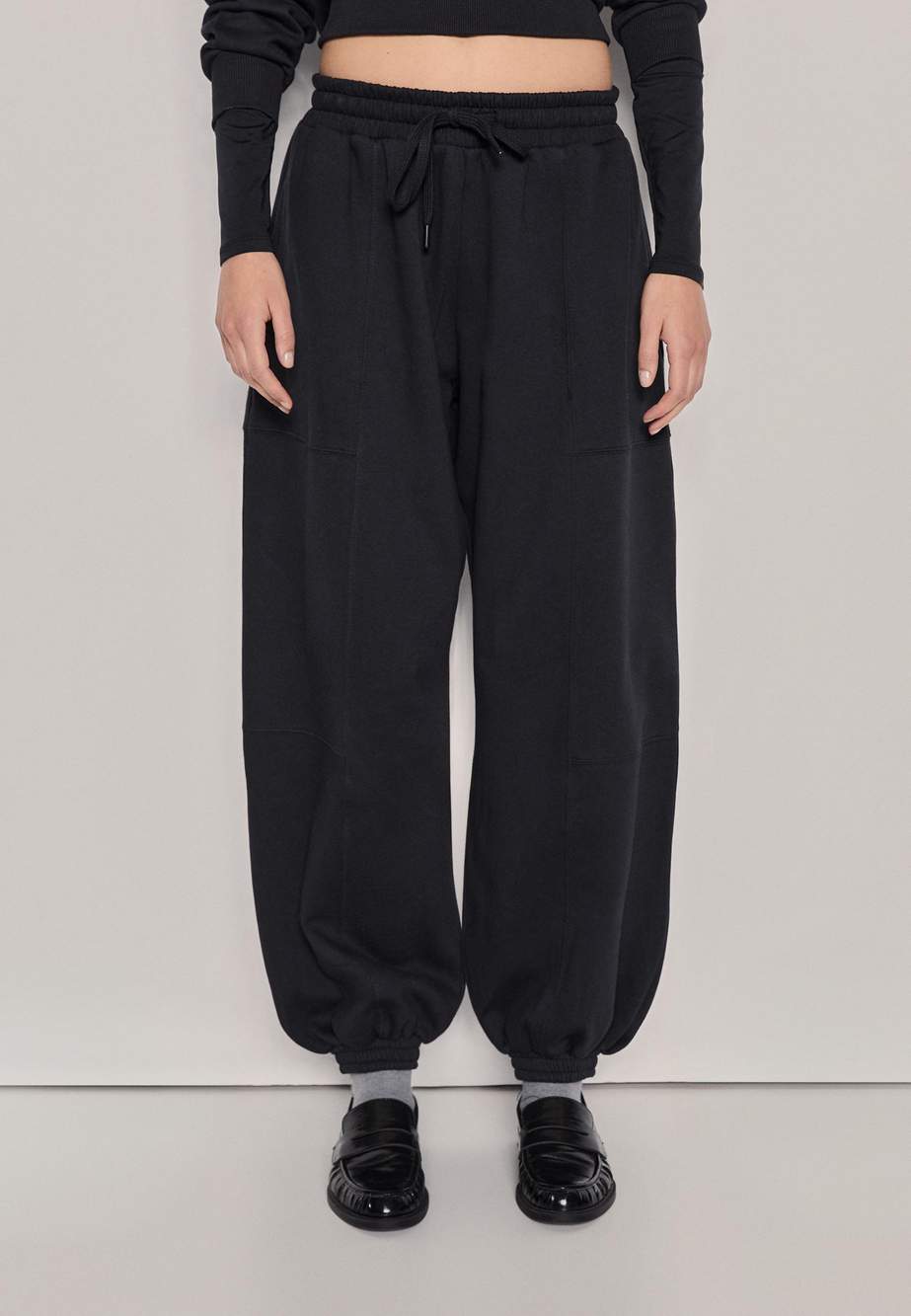 Plush balloon jogger trousers — صورة المنتج 12 من 140