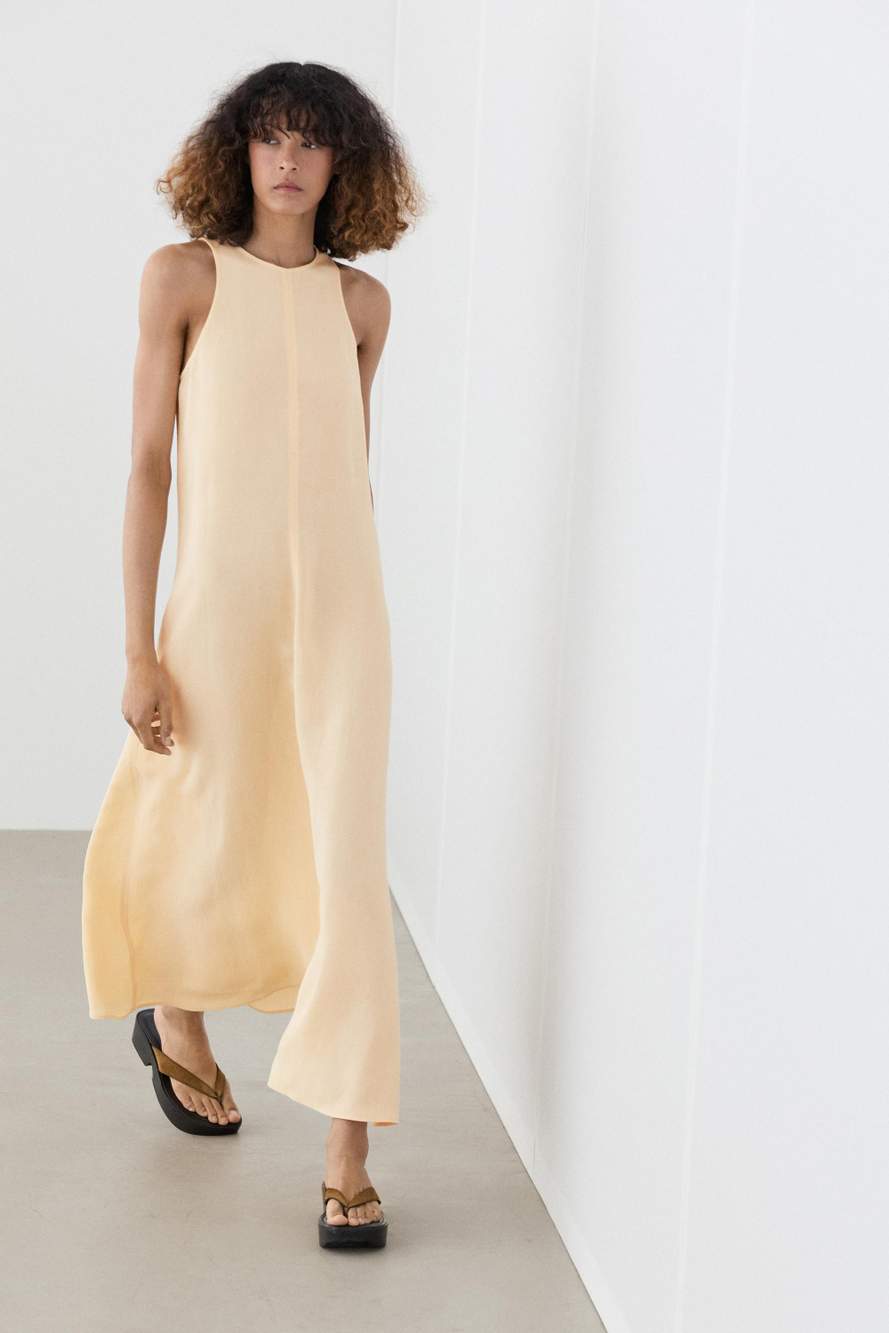 Flowing linen halter midi dress — Product image 7 of 13