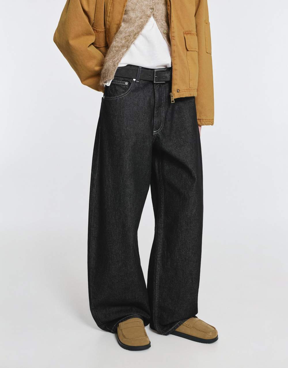Barrel jeans with stars — Product image 24 of 32
