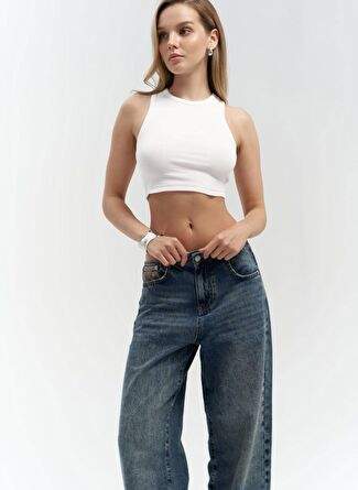 Fleur Fitli Weightlifting Collar White Crop — Product image 3 of 35
