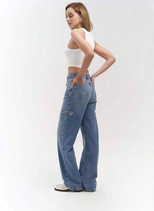 Fleur Fitli Weightlifting Collar White Crop — Product image 29 of 35