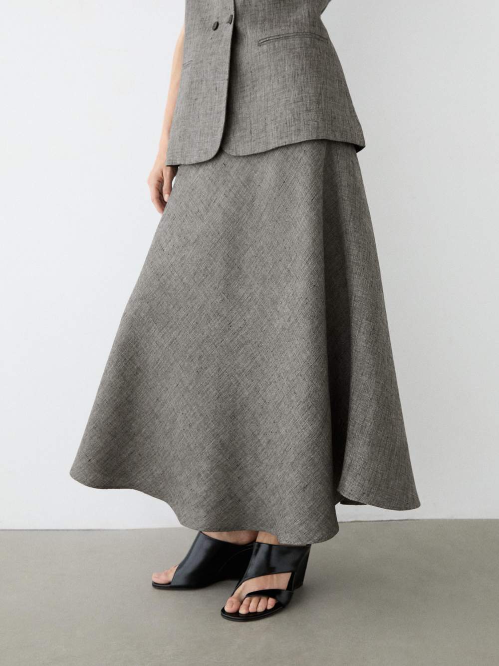 Linen flared midi skirt — Product image 11 of 16