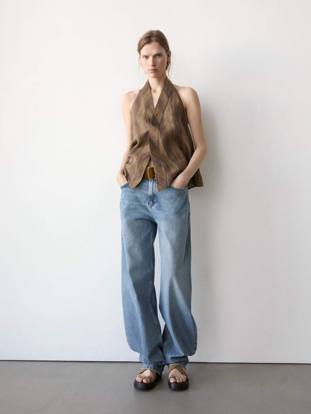 Printed waistcoat with crossover neckline — Product image 13 of 17