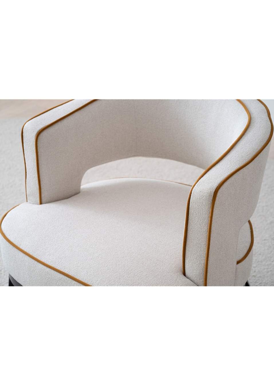 White Armchair — صورة المنتج 5 من 6