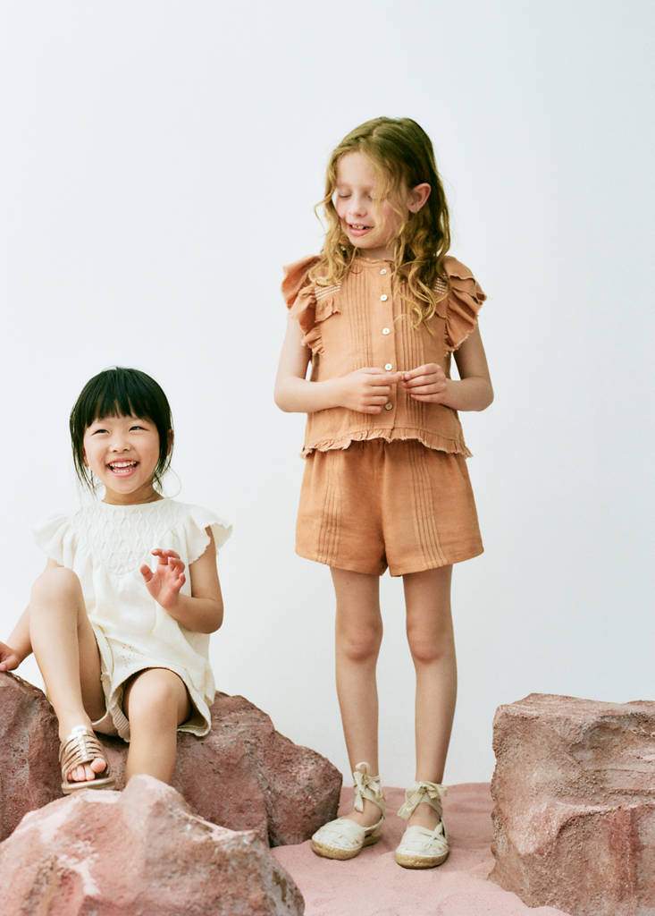 Linen blouse with frayed details — Product image 5 of 6