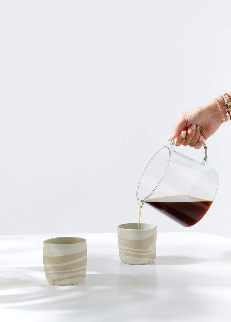 Sand Blend Handmade Nerikomi Stoneware Cup — صورة المنتج 5 من 6