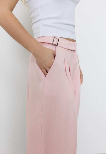 Darted sarouel trousers with buckle
