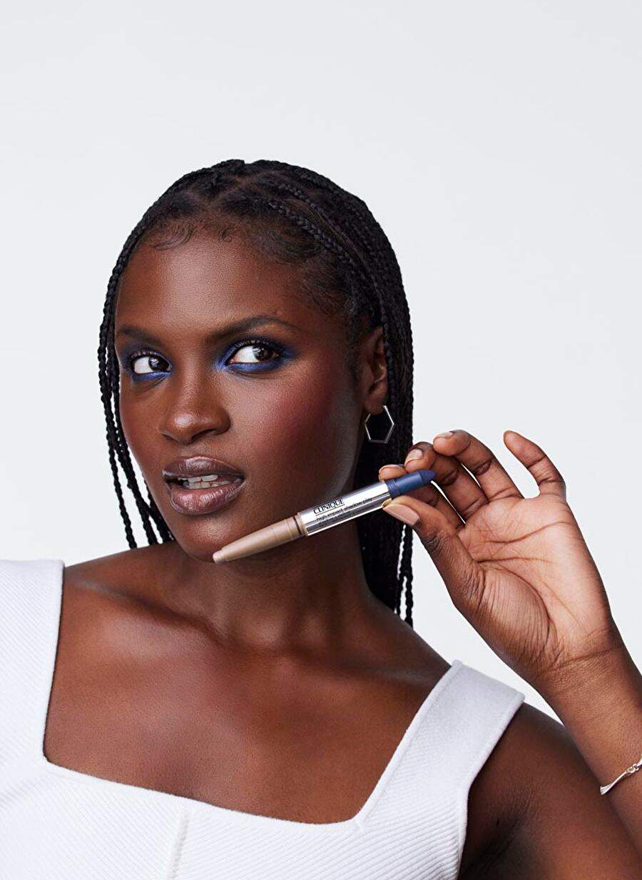 Clinique High Impact Shadow Play Call It The Blues Eyeshadow — صورة المنتج 4 من 4