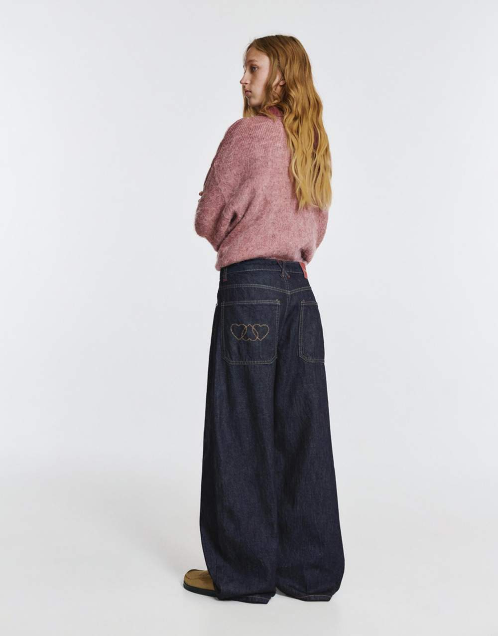 Barrel jeans with hearts — Product image 24 of 35