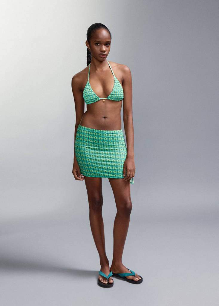 Two-tone bikini with medium-rise bottoms — Product image 5 of 9