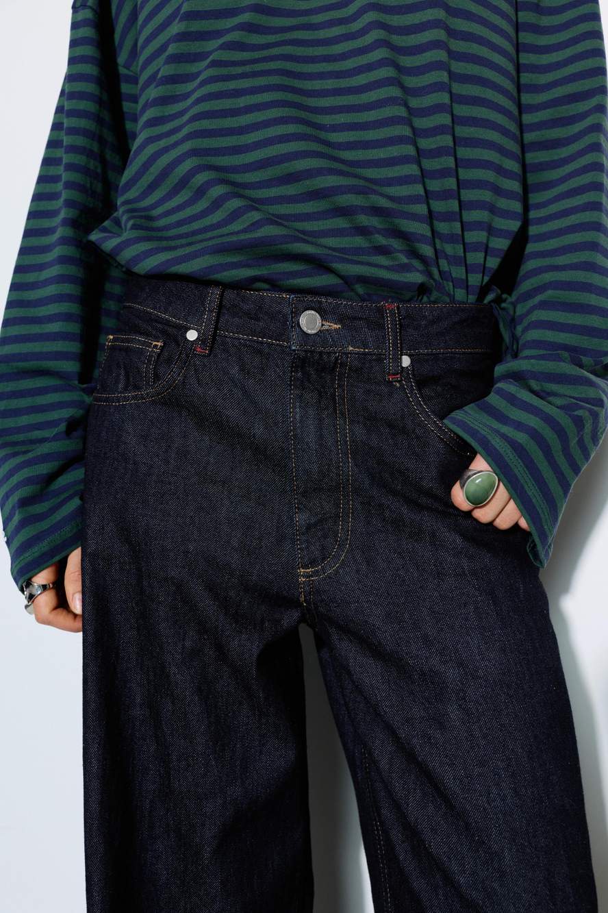 Barrel jeans with hearts — Product image 30 of 35