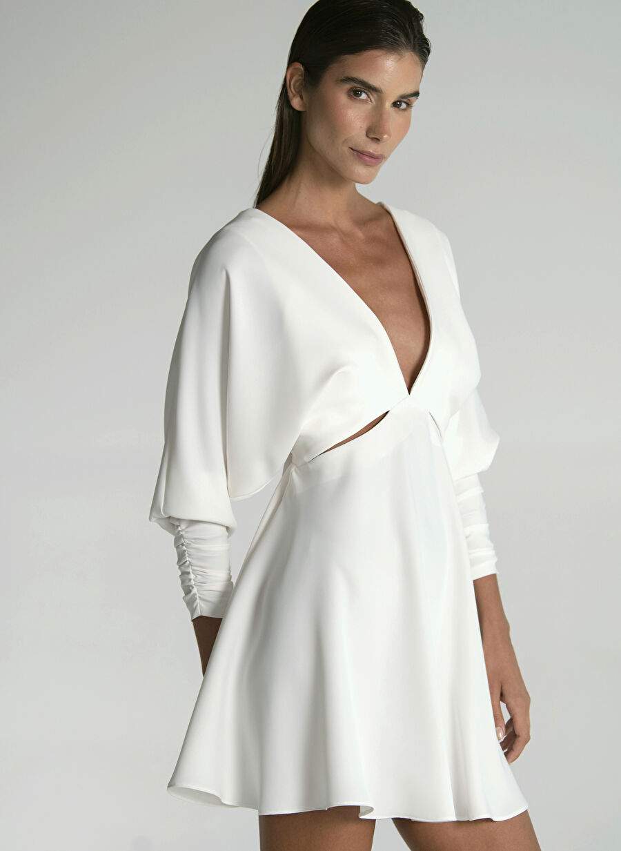 Beige — Product image 4 of 5
