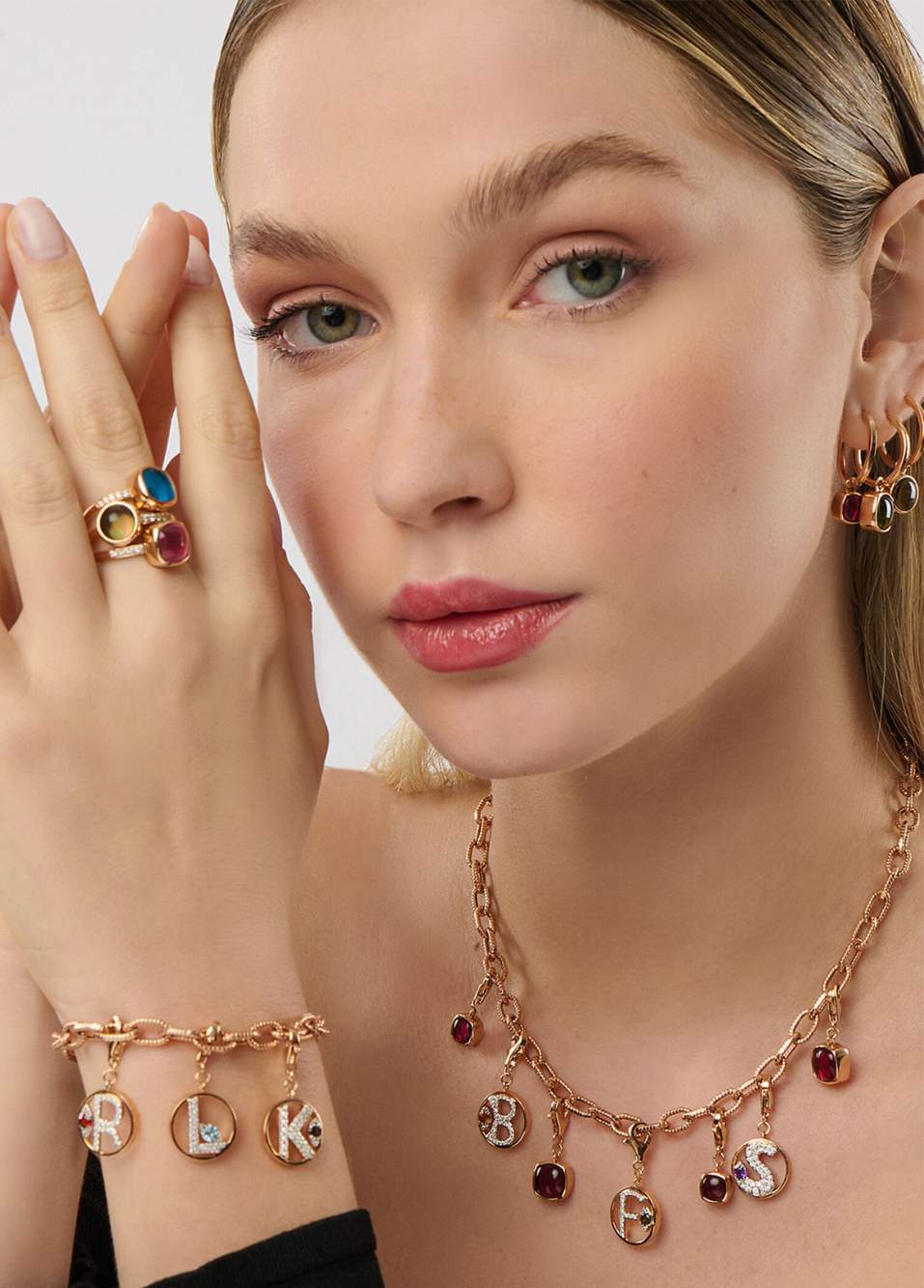 Mini “E” Harfli Charm Pırlanta Kırmızı Garnet Taşlı 14 Ayar Pembe Altın — صورة المنتج 3 من 3