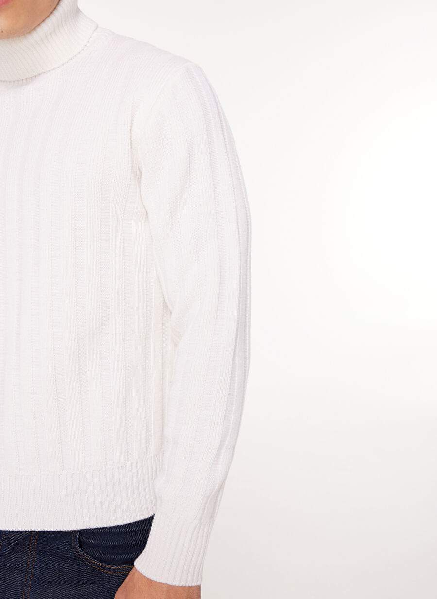 Tombolini Crew Neck Slim Fit White Men's Sweater 61101130 — Product image 4 of 5
