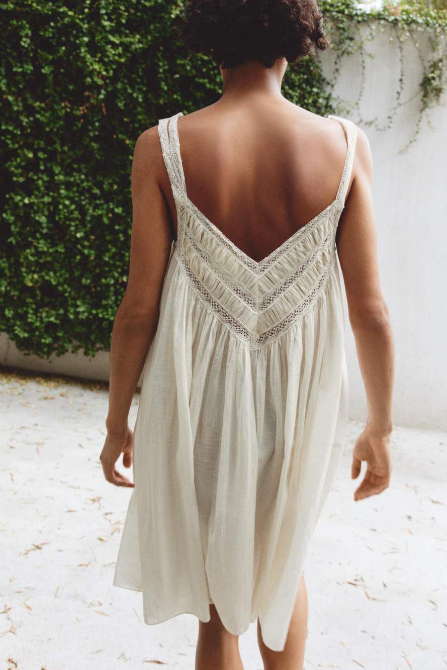 FLORAL EMBROIDERED PLEATED DRESS — Product image 4 of 15